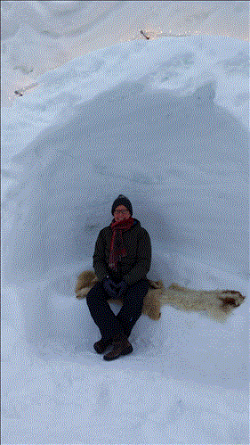 Im Schneedorf im Iglu übernacht